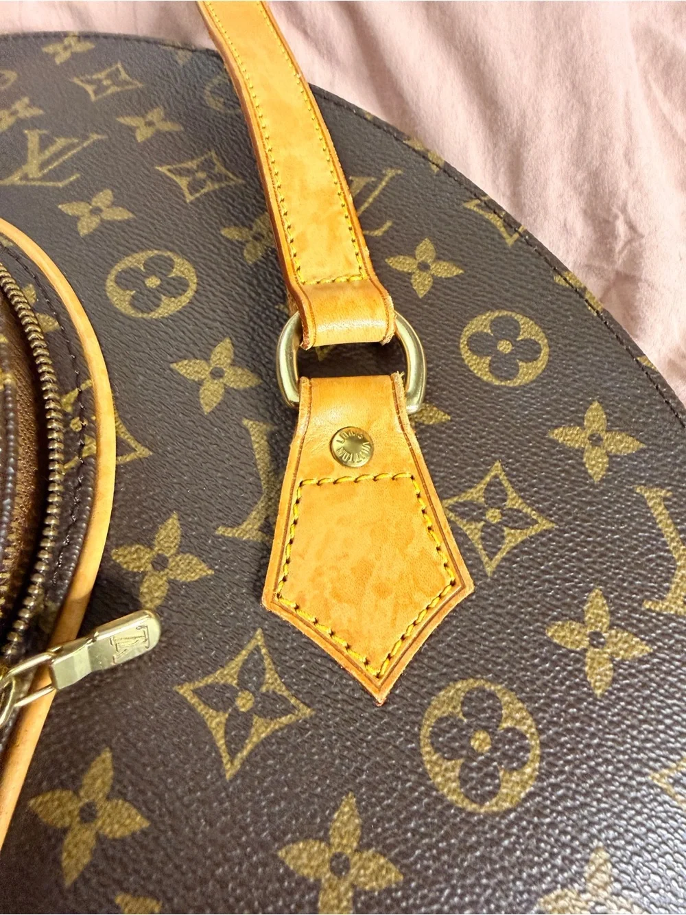 Louis Vuitton Monogram Ellipse Shopping GM Shoulder Bag